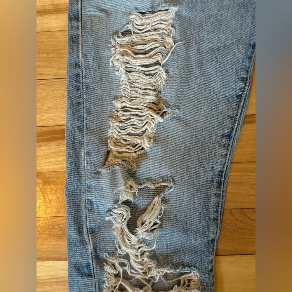 Levi’s 501 hand distressed jeans denim straight leg women’s ripped 27 26 small - Picture 9 of 10